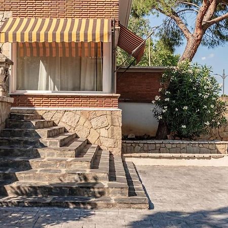 La Casa De Ines Villa อัลกาลาเดเอนาเรส ภายนอก รูปภาพ