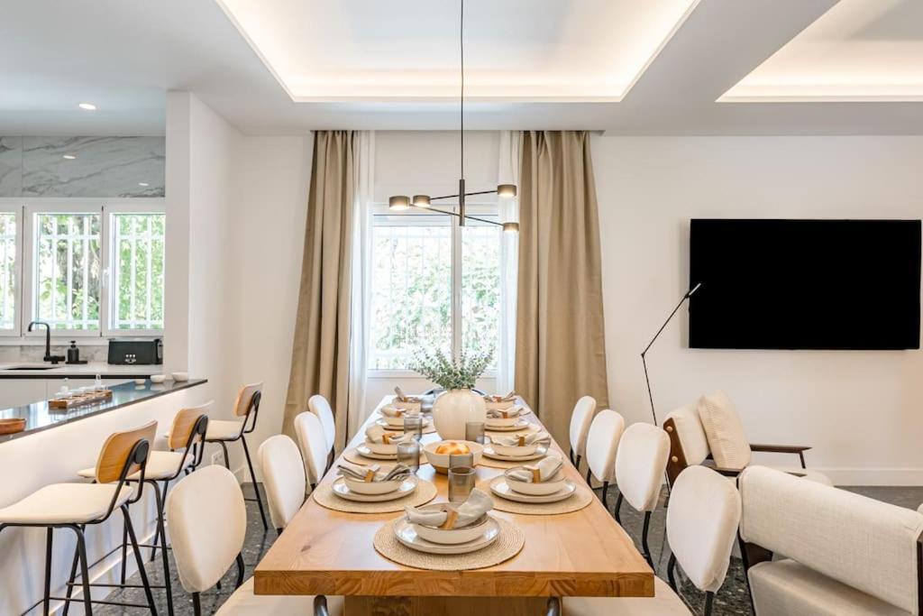 La Casa De Ines Villa อัลกาลาเดเอนาเรส ภายนอก รูปภาพ